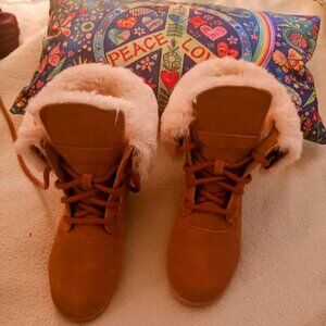 Cozy Brown Fur-Lined Boots